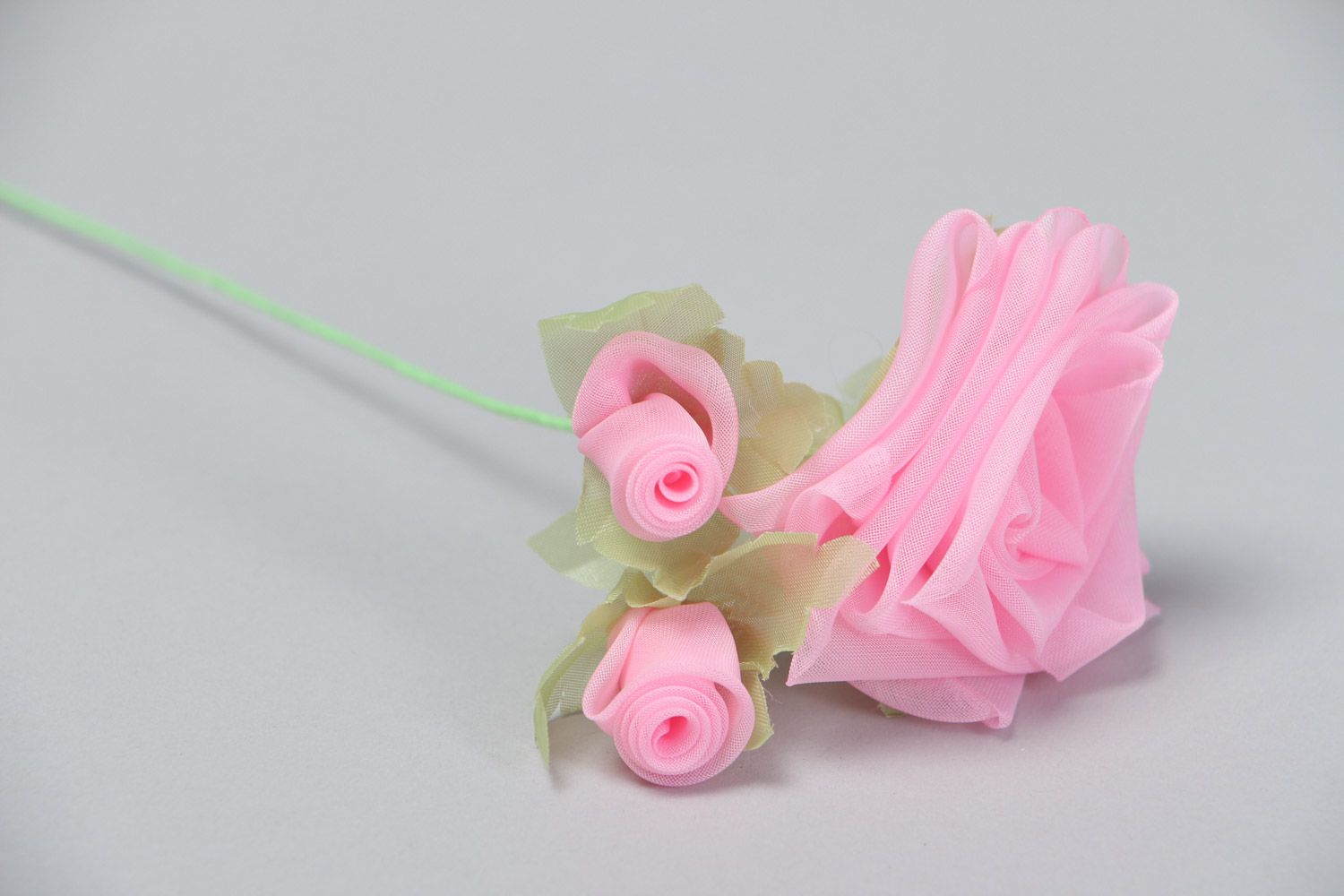Искусственная роза из шифона розовая ручной работы нежная красивая с бутончиками фото 3