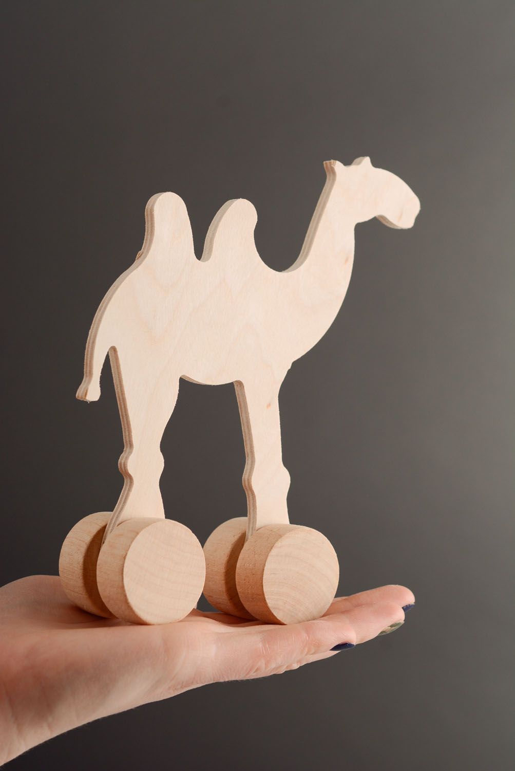 Jouet chameau en bois à décorer fait main photo 3