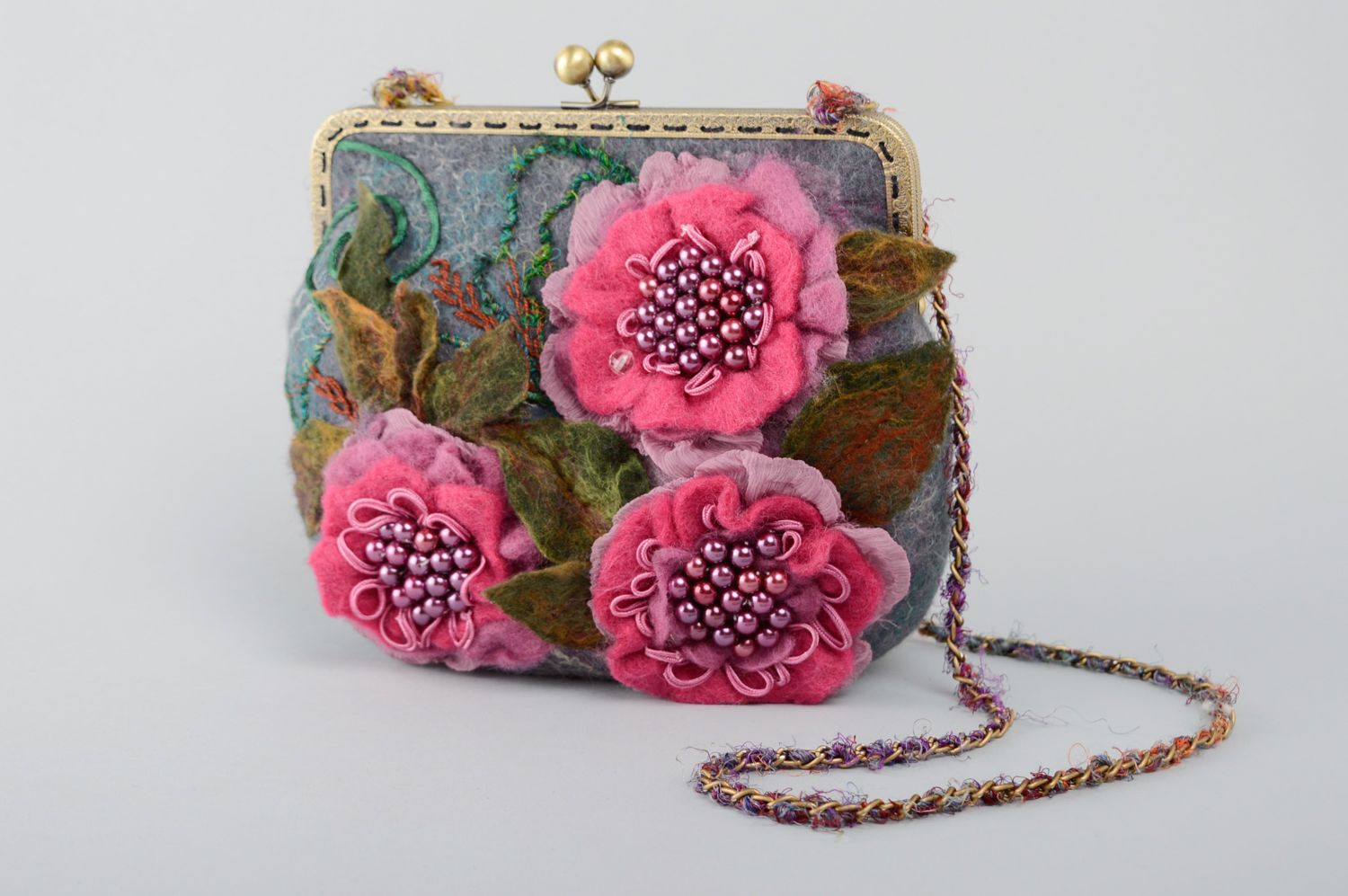 Felted bag with flowers and chain handle photo 1