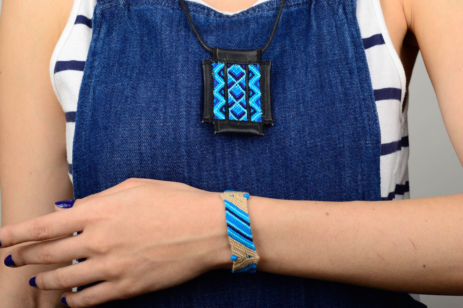 Macrame bijouterie handmade woven pendant friendship bracelet for women photo 5