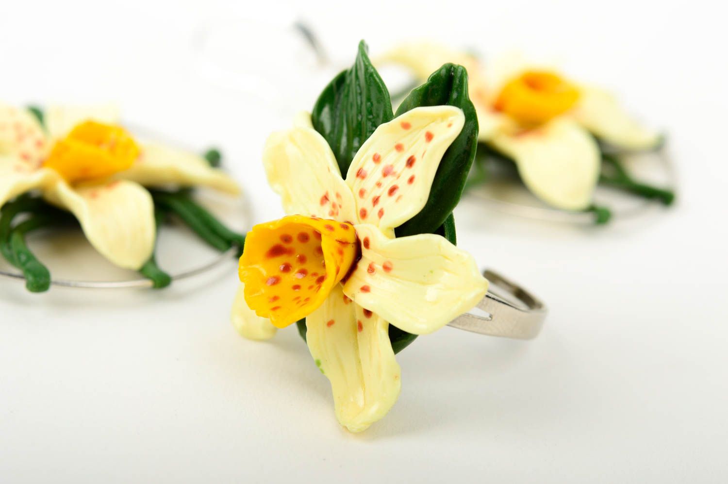 Ring am Finger handmade lange Modeschmuck Ohrringe Blume Mode Accessoires  foto 4