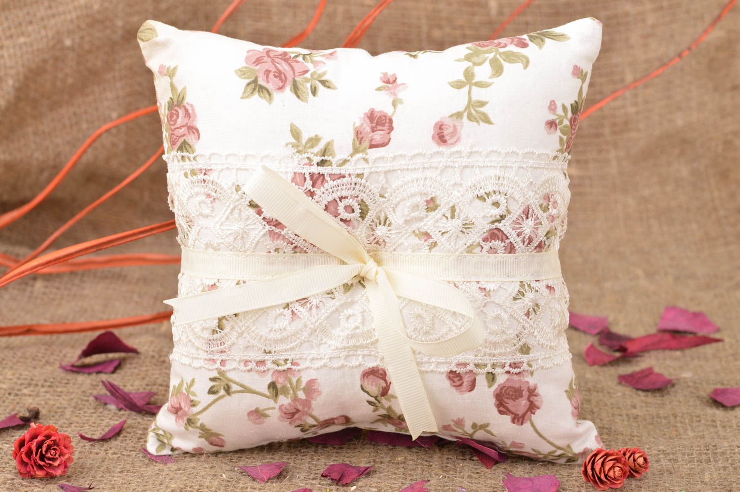 Homemade designer cotton fabric white ring pillow with flower pattern and lace photo 1