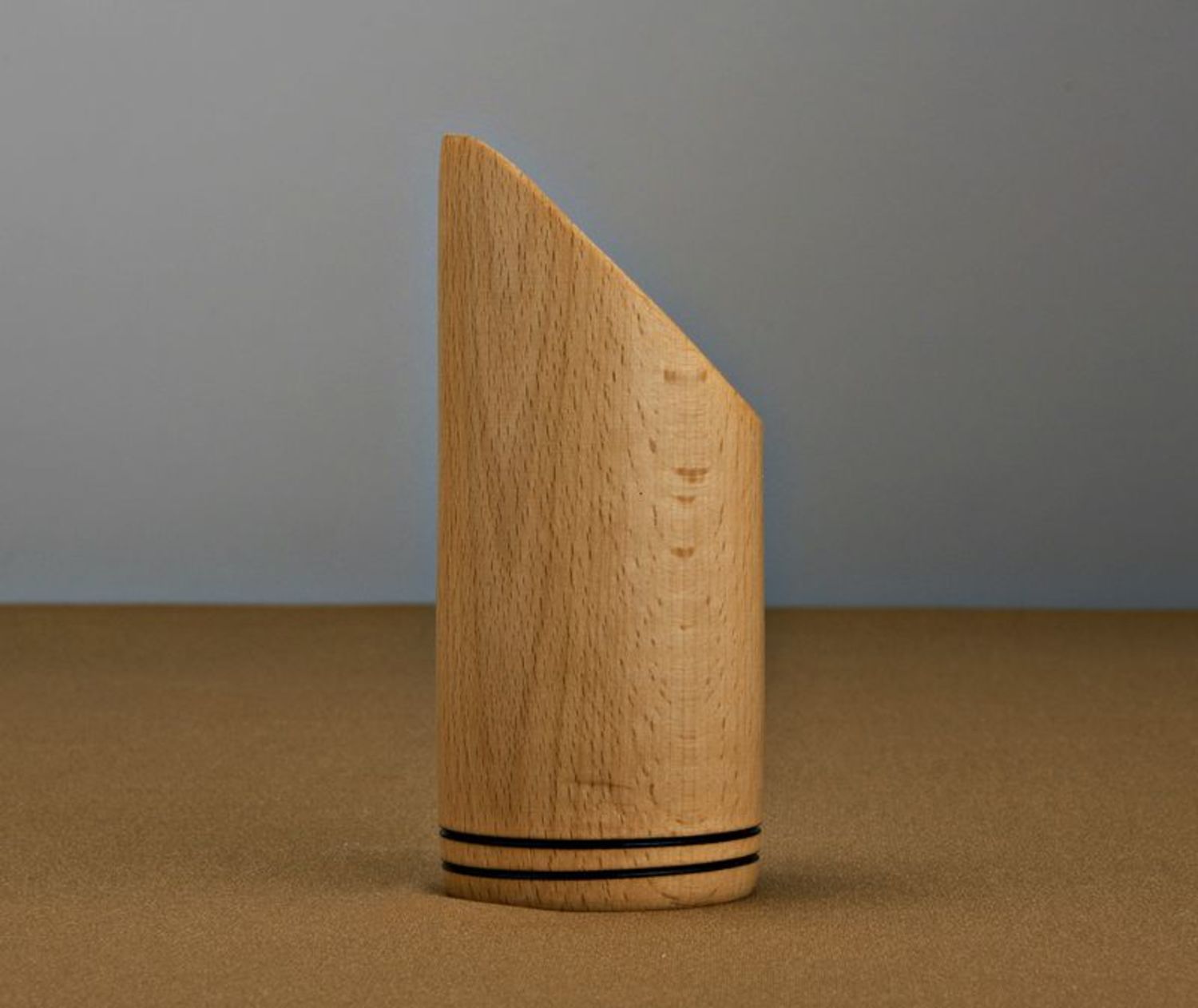 Supporto per le posate fatto a mano portaposate verticale di legno naturale foto 4