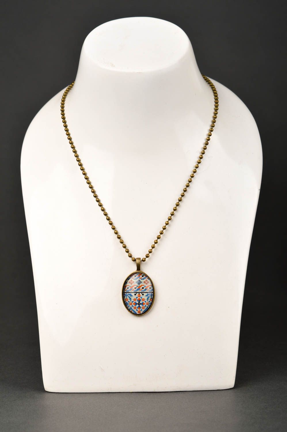 Handmade female pendant stylish metal pendant designer jewelry in ethnic style photo 1