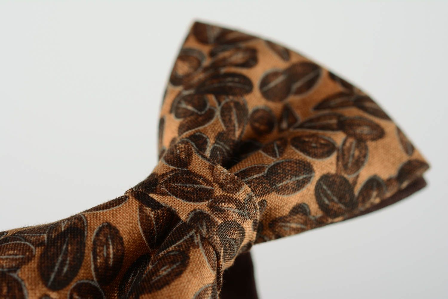 Gravata borboleta costurada de gabardine e algodão Café foto 4