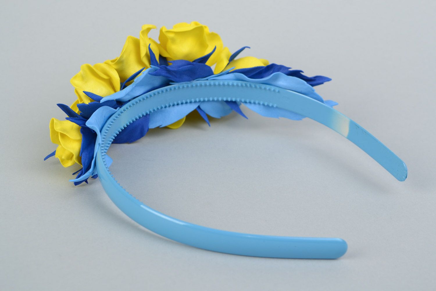 Handmade designer headband with plastic suede roses in yellow and blue colors photo 5