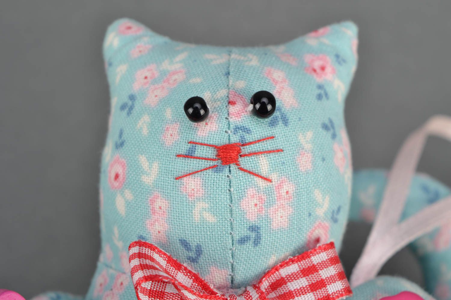 Soft fabric toy with eyelet photo 3