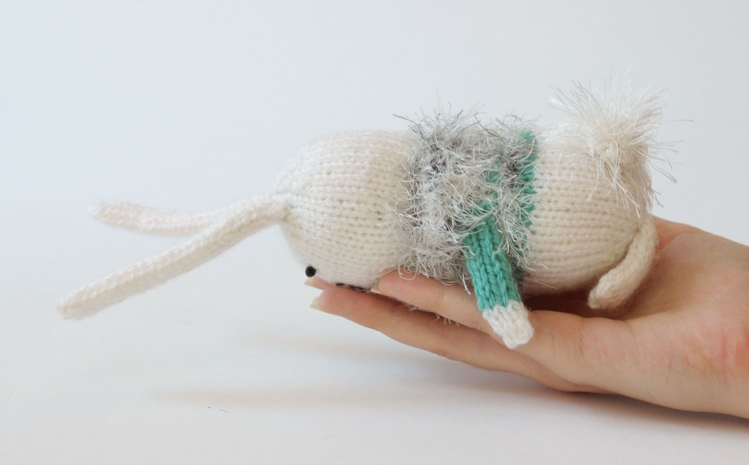 Giocattolo a maglia fatto a mano pupazzo a forma di lepre a uncinetto foto 5
