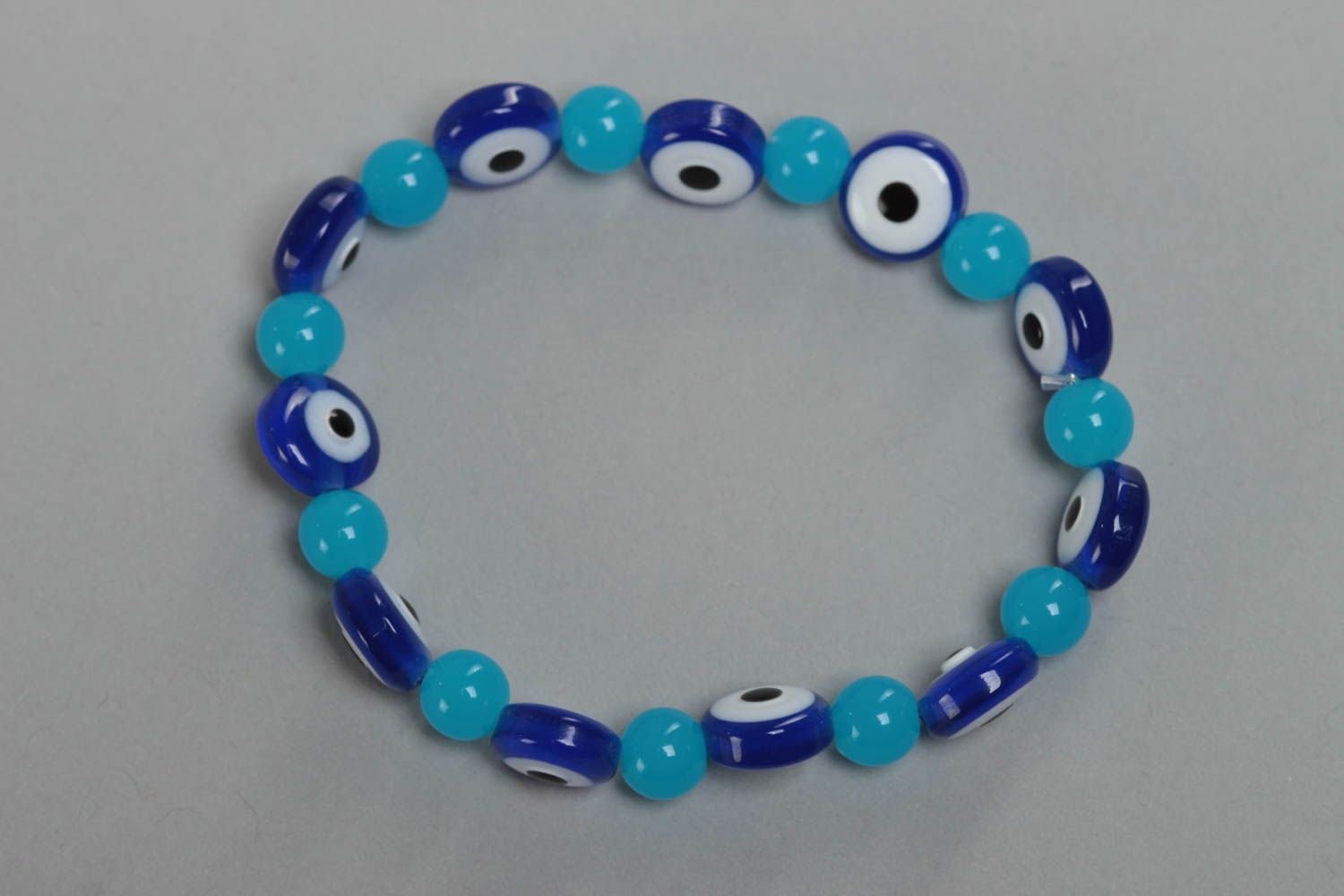 Bracelet en perles plastiques fait main pour enfant bleu original bijou photo 2