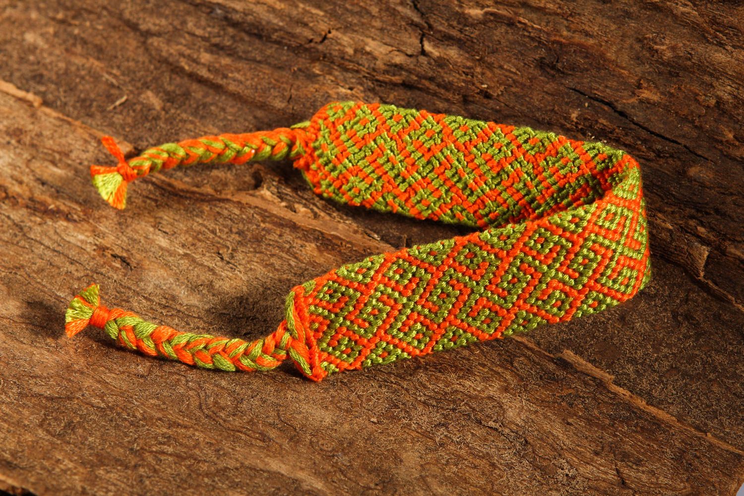 Bracelet textile Bijou fait main large tressé fils orange-vert Cadeau pour femme photo 1