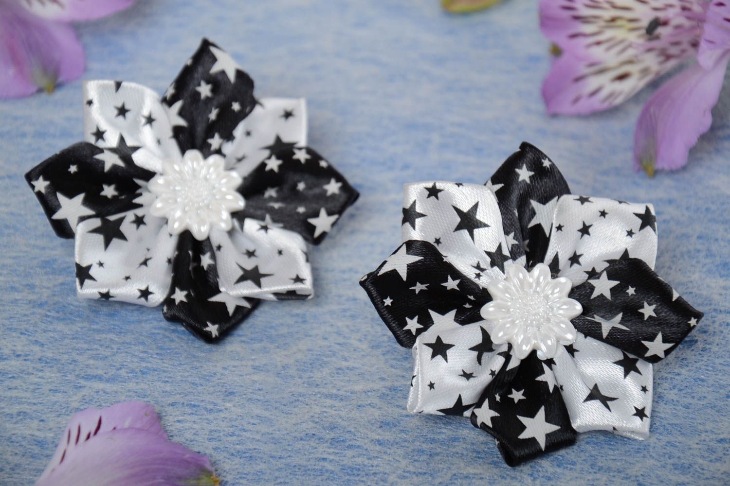 Handmade black and white hair ties with flowers made of satin ribbons 2 pieces photo 1