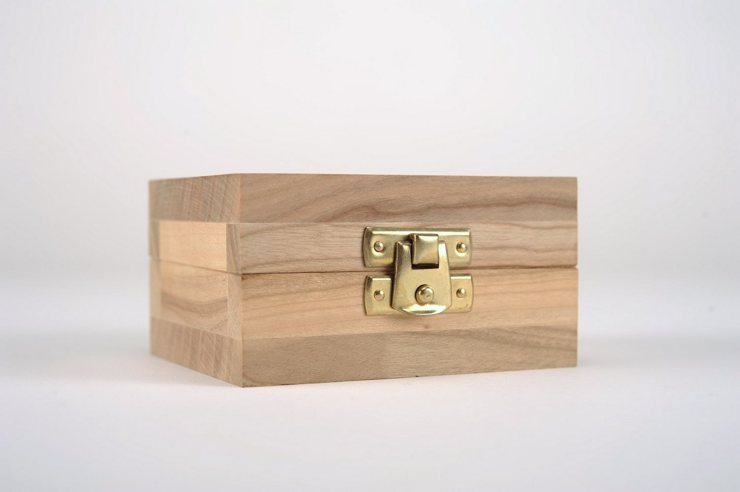 Caixinha de madeira rectangular em branco artesanal  foto 1