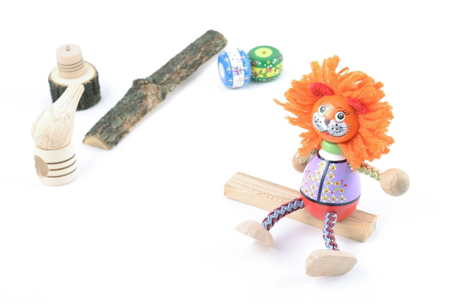 Jouet en bois original fait main peint figurine décorative pour enfant Lion photo 1