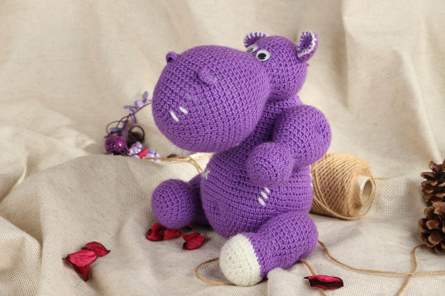 Peluche tricotée Hippopotame violette fait main photo 5