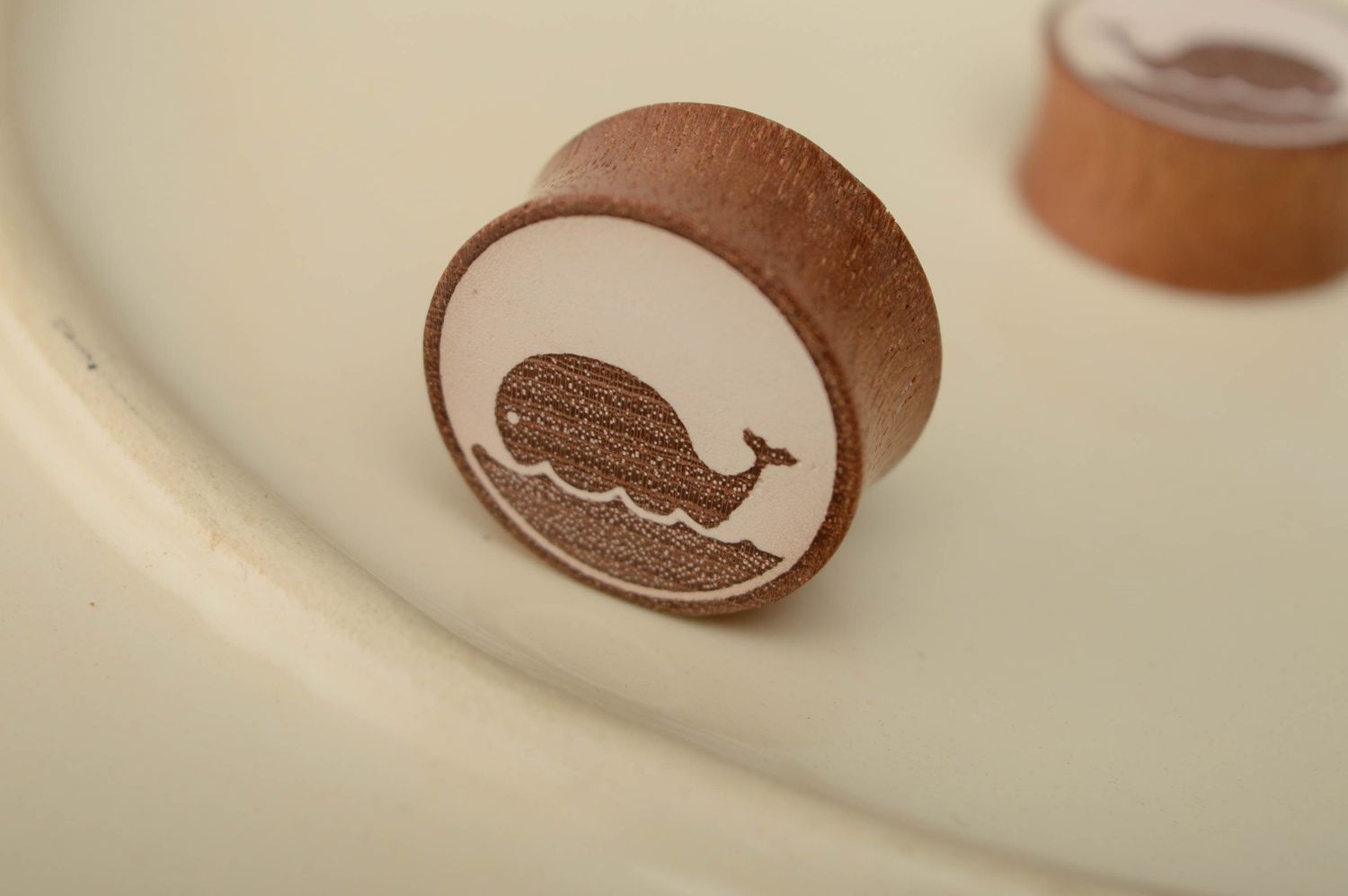 Sapele wood ear plugs with image of whales photo 2