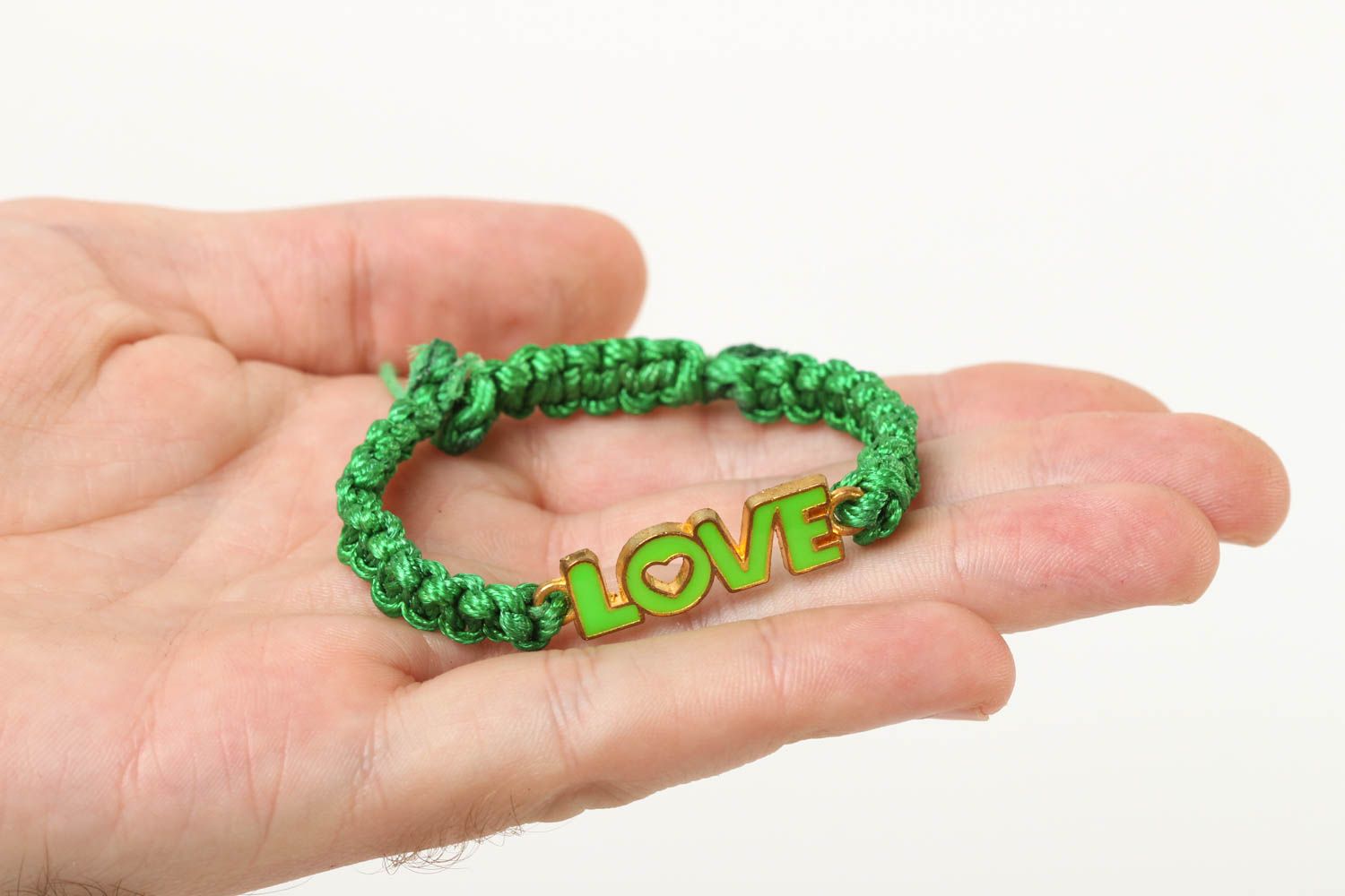 Bracelet vert Bijou fait main tressé fin avec mot love Cadeau femme original photo 5