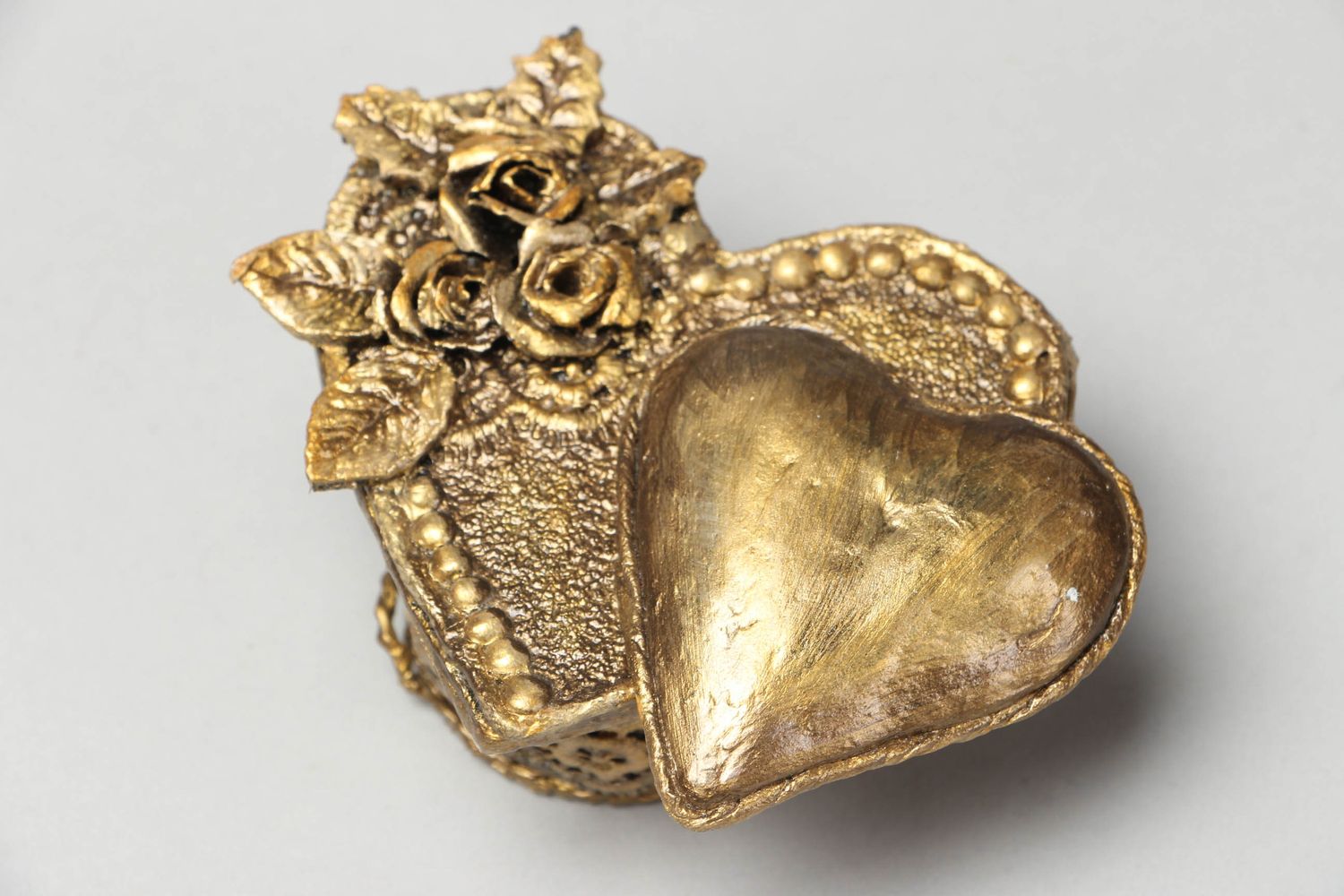 Heart-shaped paper mache jewelry box photo 1