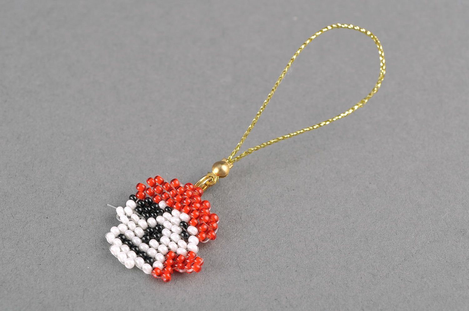 Keychain made of chinese beads Skull photo 2