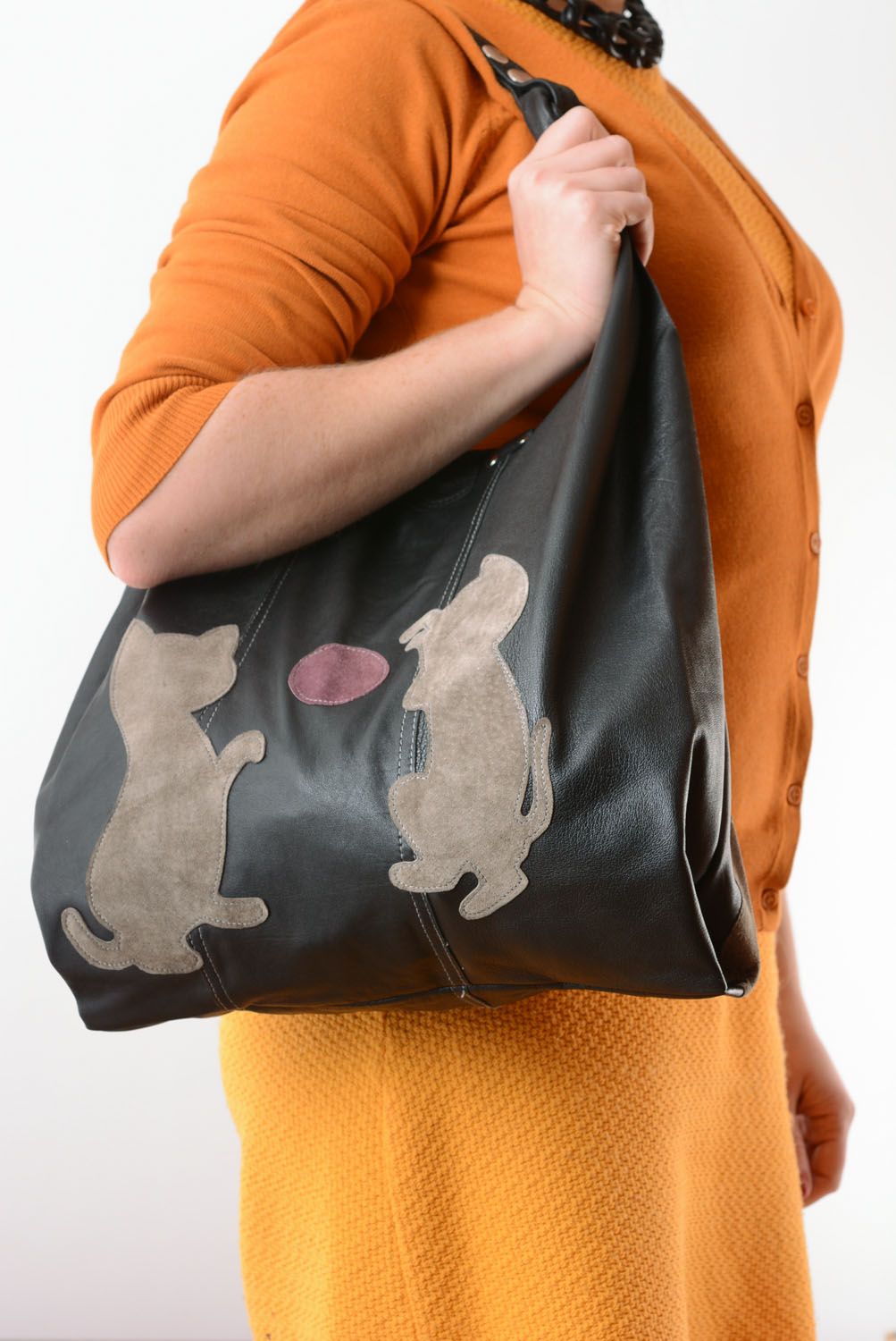 Leather shoulder bag Cats photo 1