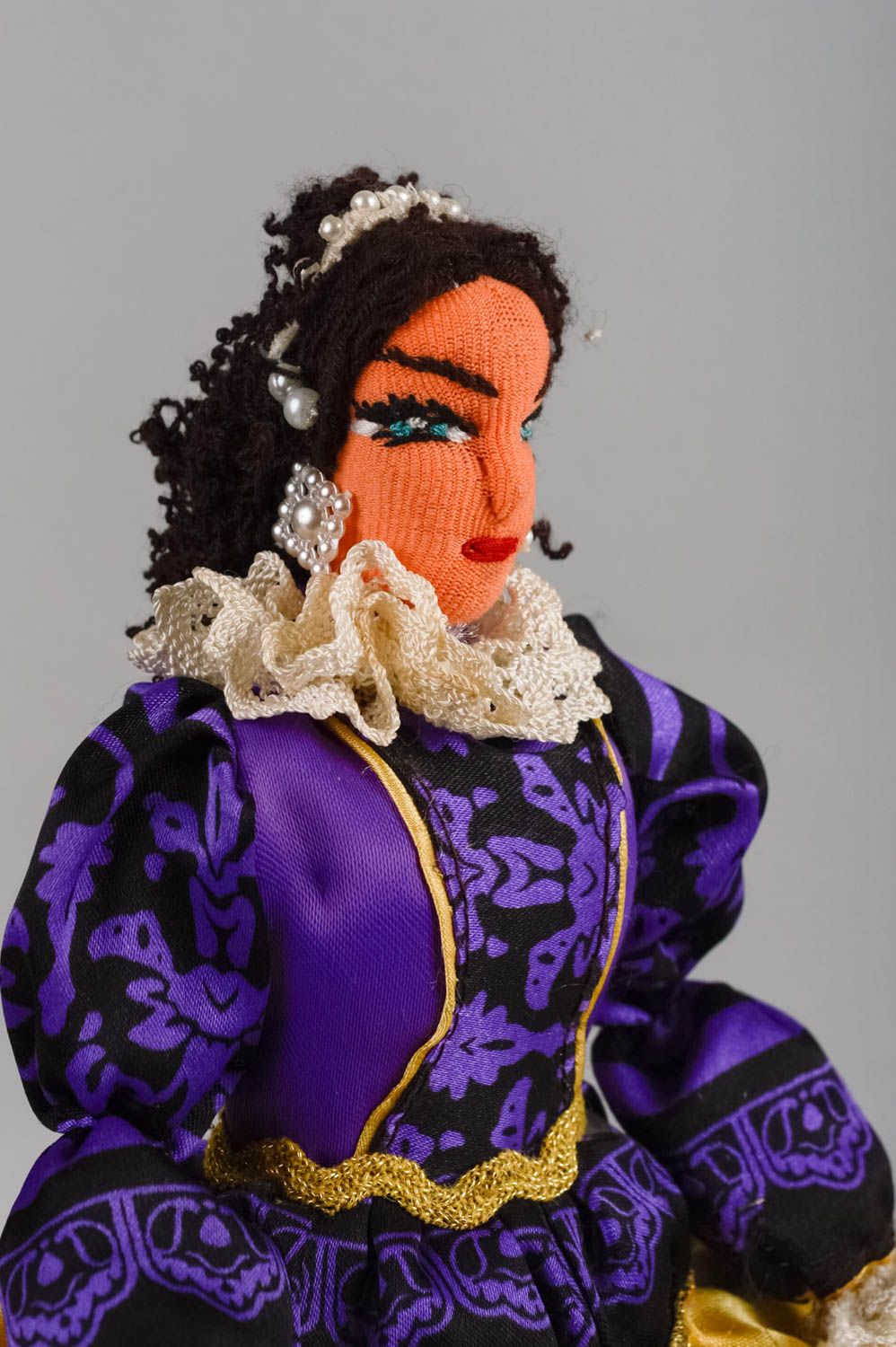 Коллекционная кукла в пышном платье цветная красивая небольшая ручной работы фото 3