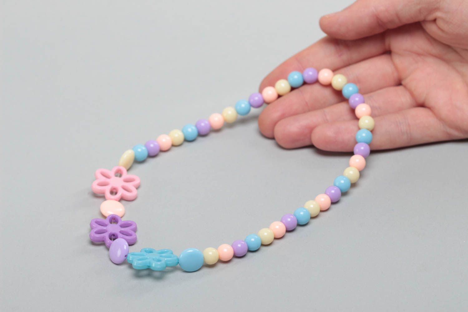 Beautiful bright handmade children's plastic bead necklace designer jewelry photo 5