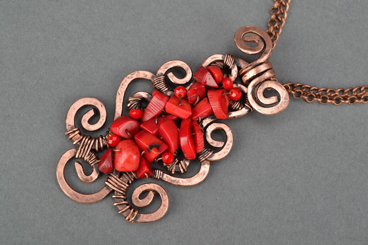 Wire wrap necklace with natural coral photo 3