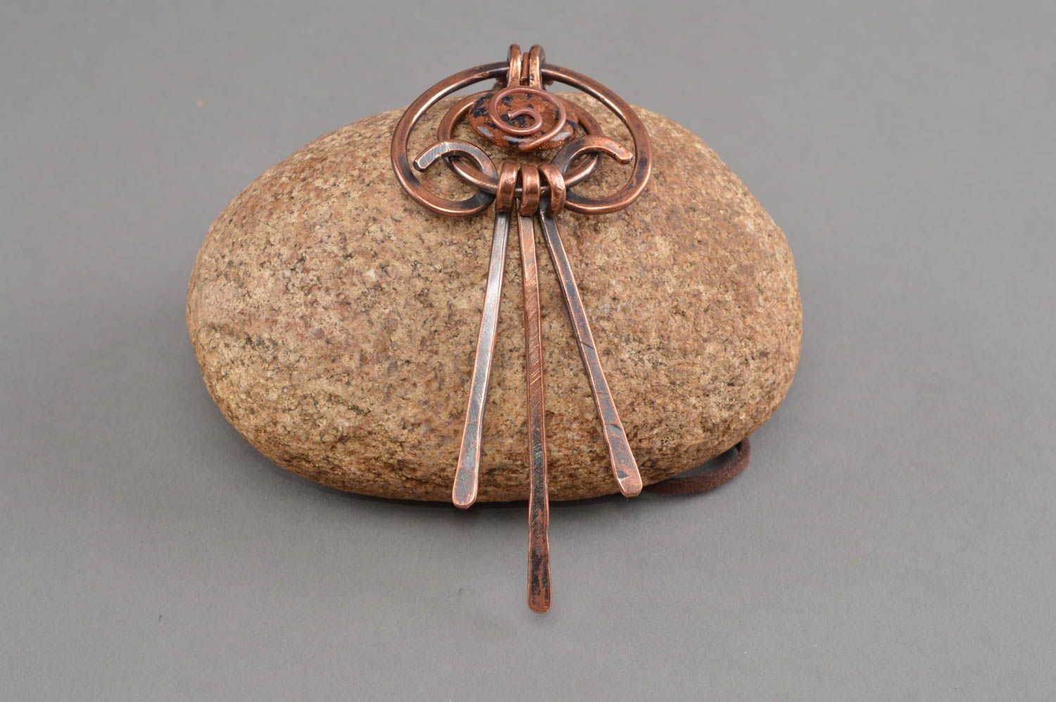 Colgante de cobre con aventurina bisutería artesanal accesorio para mujer  foto 1