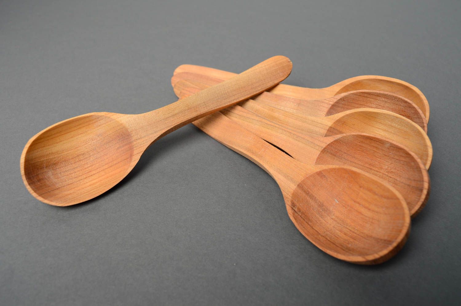 Set of six wooden spoons photo 3