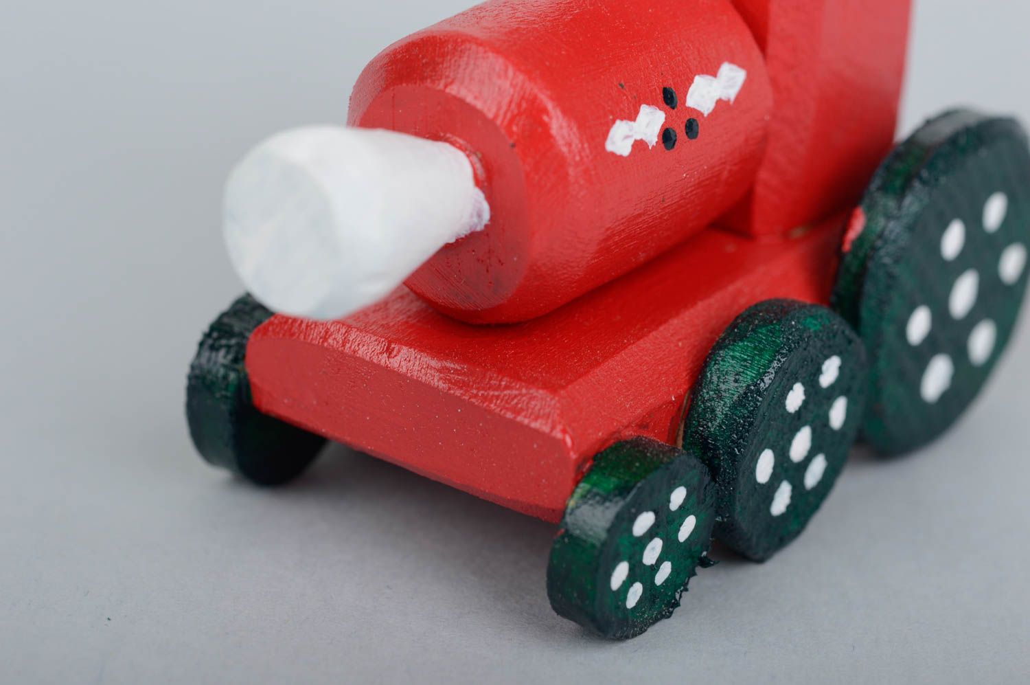 Игрушка ручной работы игрушка из дерева локомотив фигурка из дерева авторская фото 5