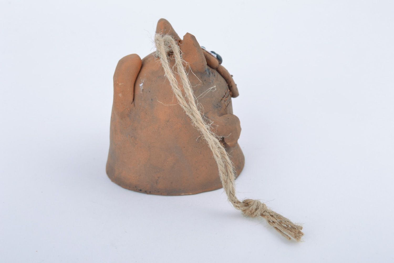 Petite clochette en céramique brune faite main originale en forme de chat  photo 3