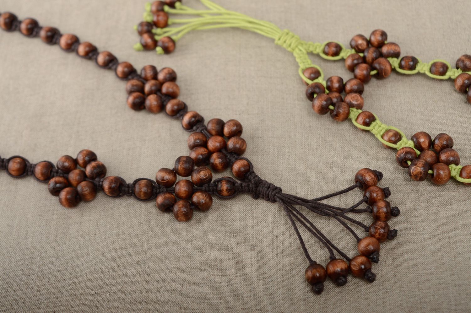 Macrame necklace with wooden beads photo 5