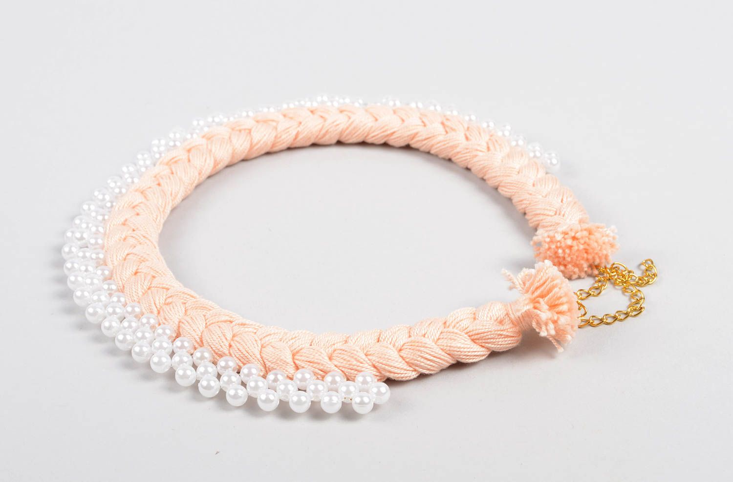 Collar de hilos rosados bisutería artesanal regalo original para mujeres foto 3
