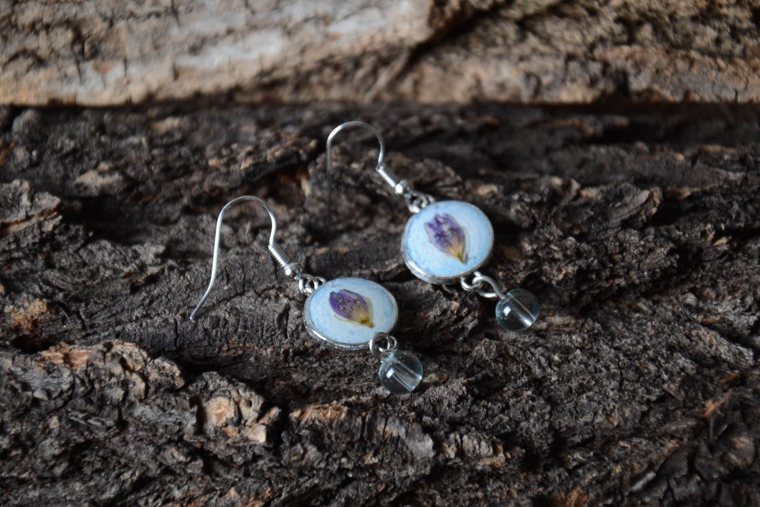 Handmade designer earrings cute botanical jewelry earrings with dry flowers photo 1