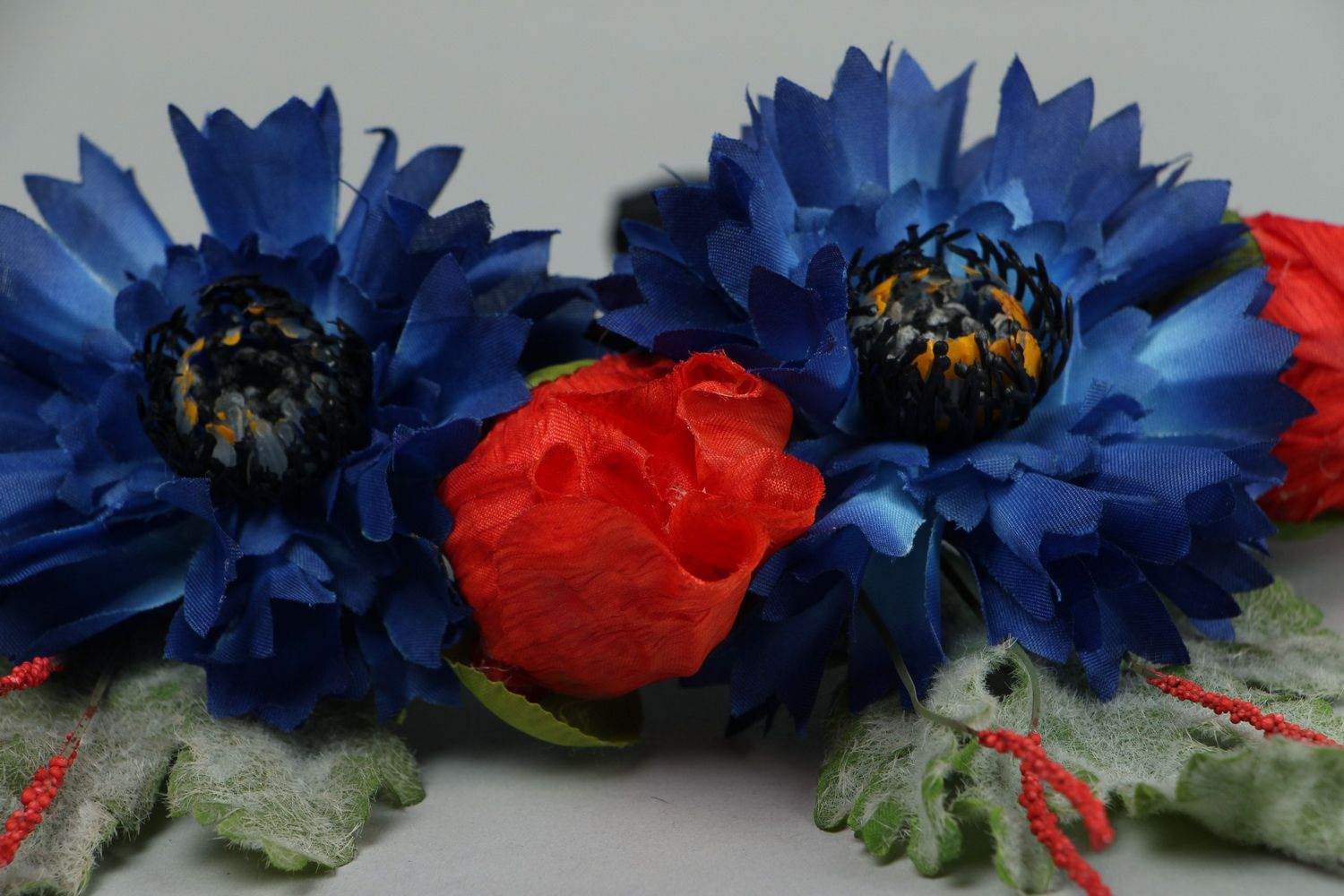 Handmade Haarreif mit Flockenblumen und Mohnblumen foto 2