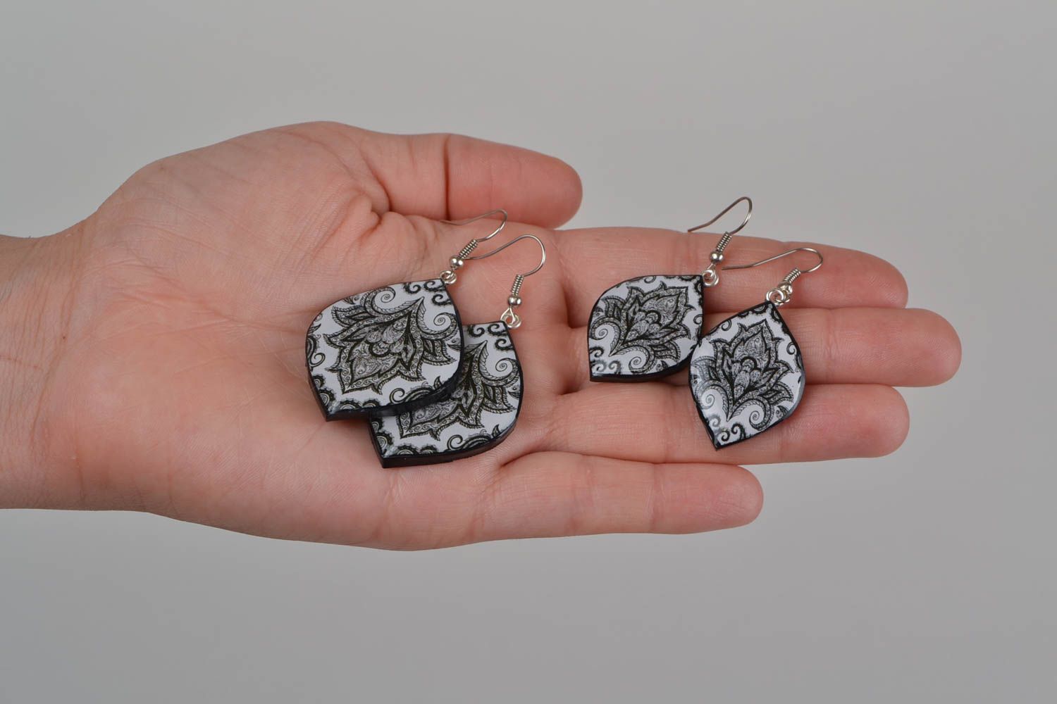 Set of polymer clay earrings with decoupage leaves 2 pieces handmade jewelry photo 2