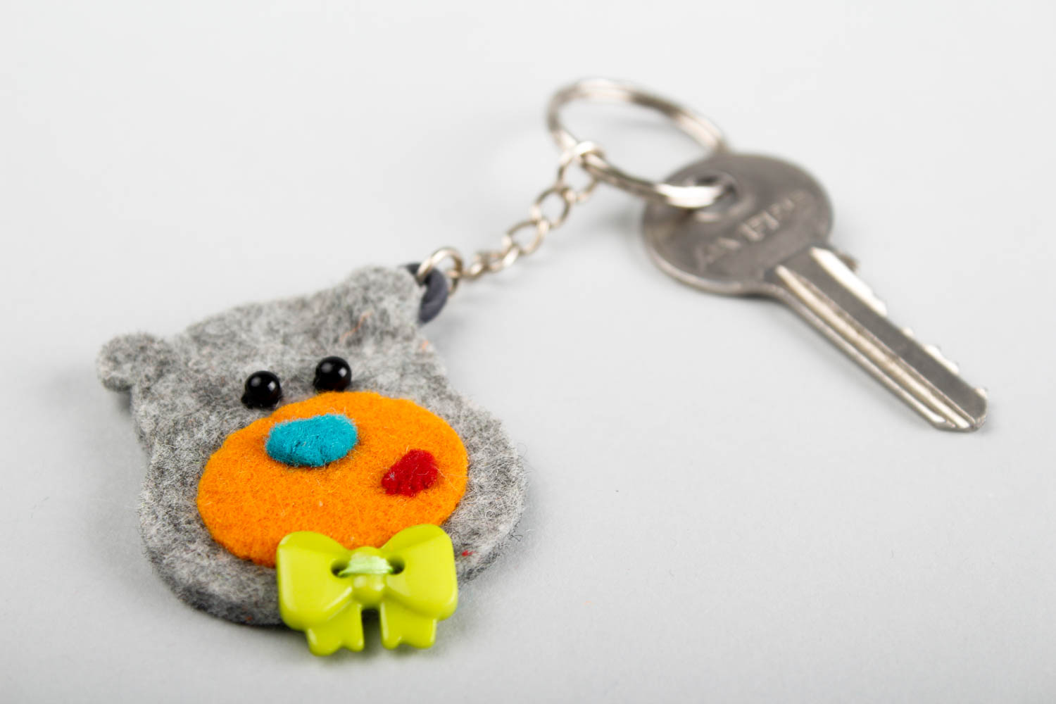 Funny toys handmade woolen keychain felted toy key accessories present for kids photo 1