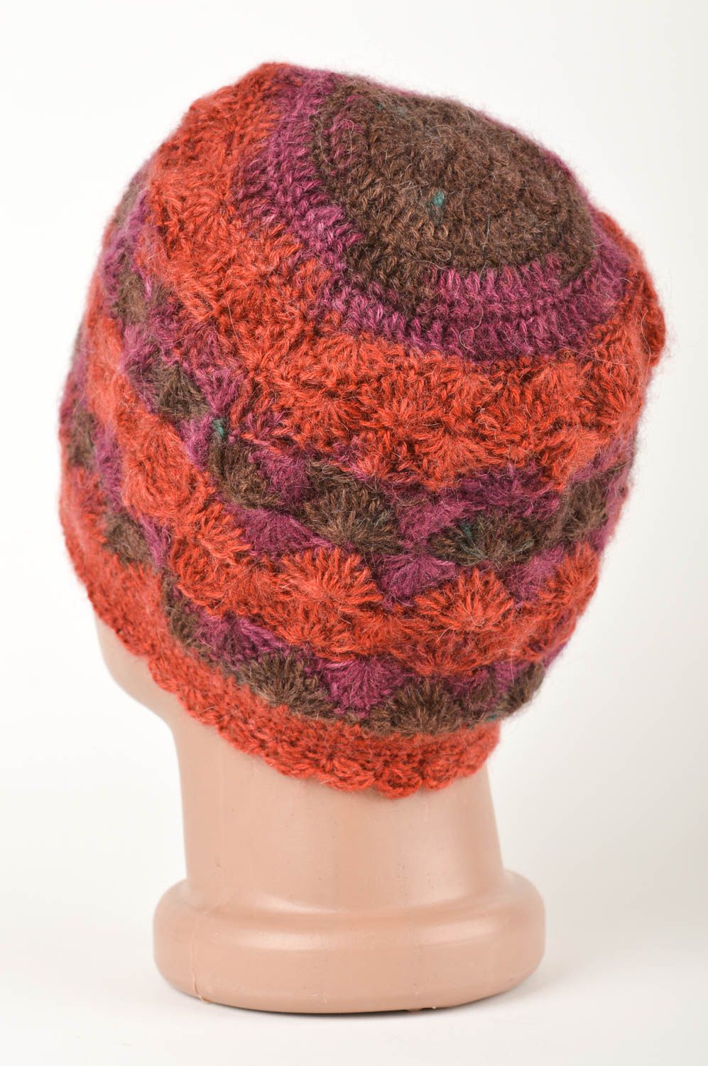 Cappello di lana fatto a mano lavorato all'uncinetto abbigliamento da donna  foto 5