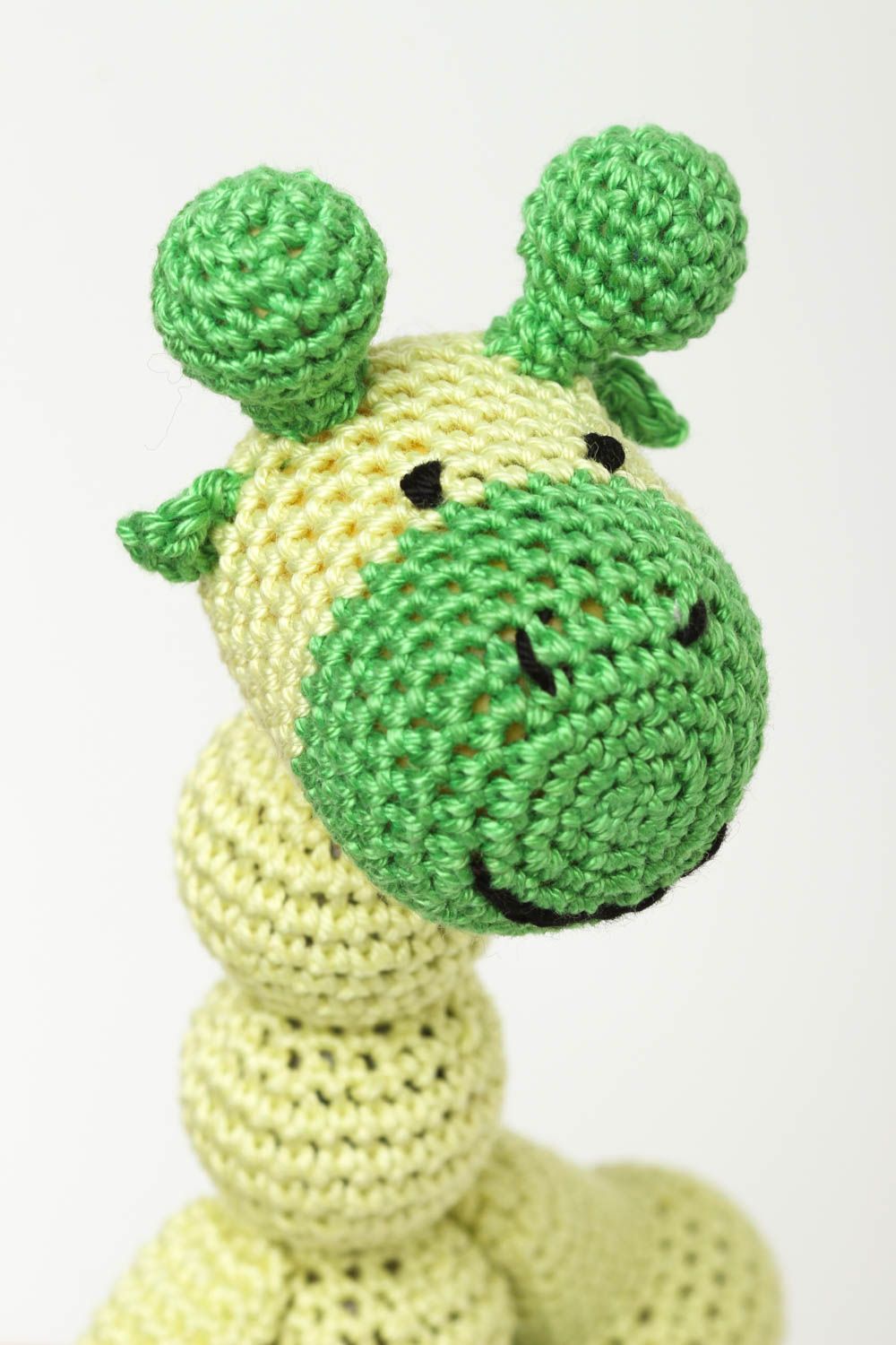 Spielzeug gehäkelt handmade Rassel Baby Giraffe Rassel Klapper in Grün Gelb foto 4
