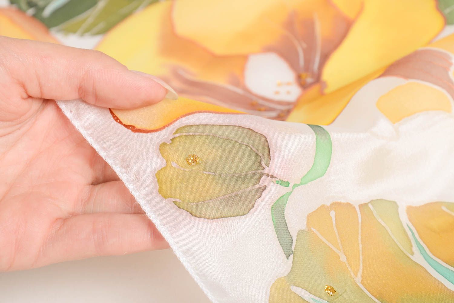 Handmade Damen Stola Schal aus Seide Accessoires für Frauen trendig schön foto 5