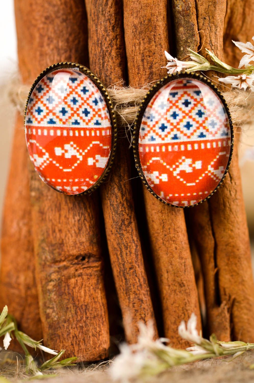 Boucles d'oreilles cabochons Bijou fait main dessin ethnique Cadeau pour femme photo 1
