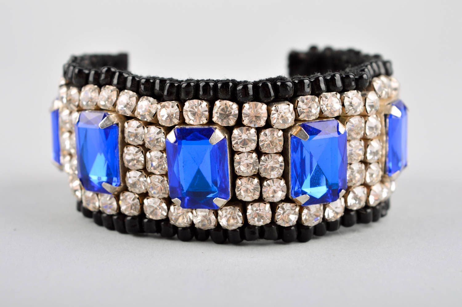 Fashionable wrist bracelet handmade crystal bijouterie accessory for women photo 3