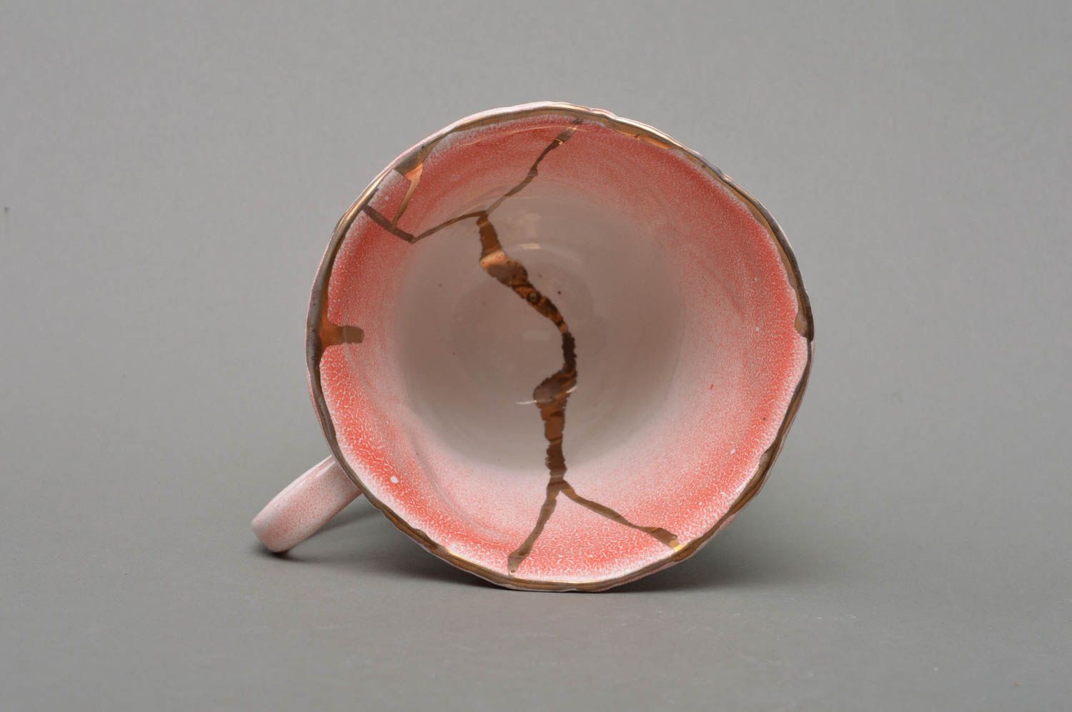 Handmade rosa Tasse aus Porzellan mit Glasur bemalt originell für Geschenk foto 2