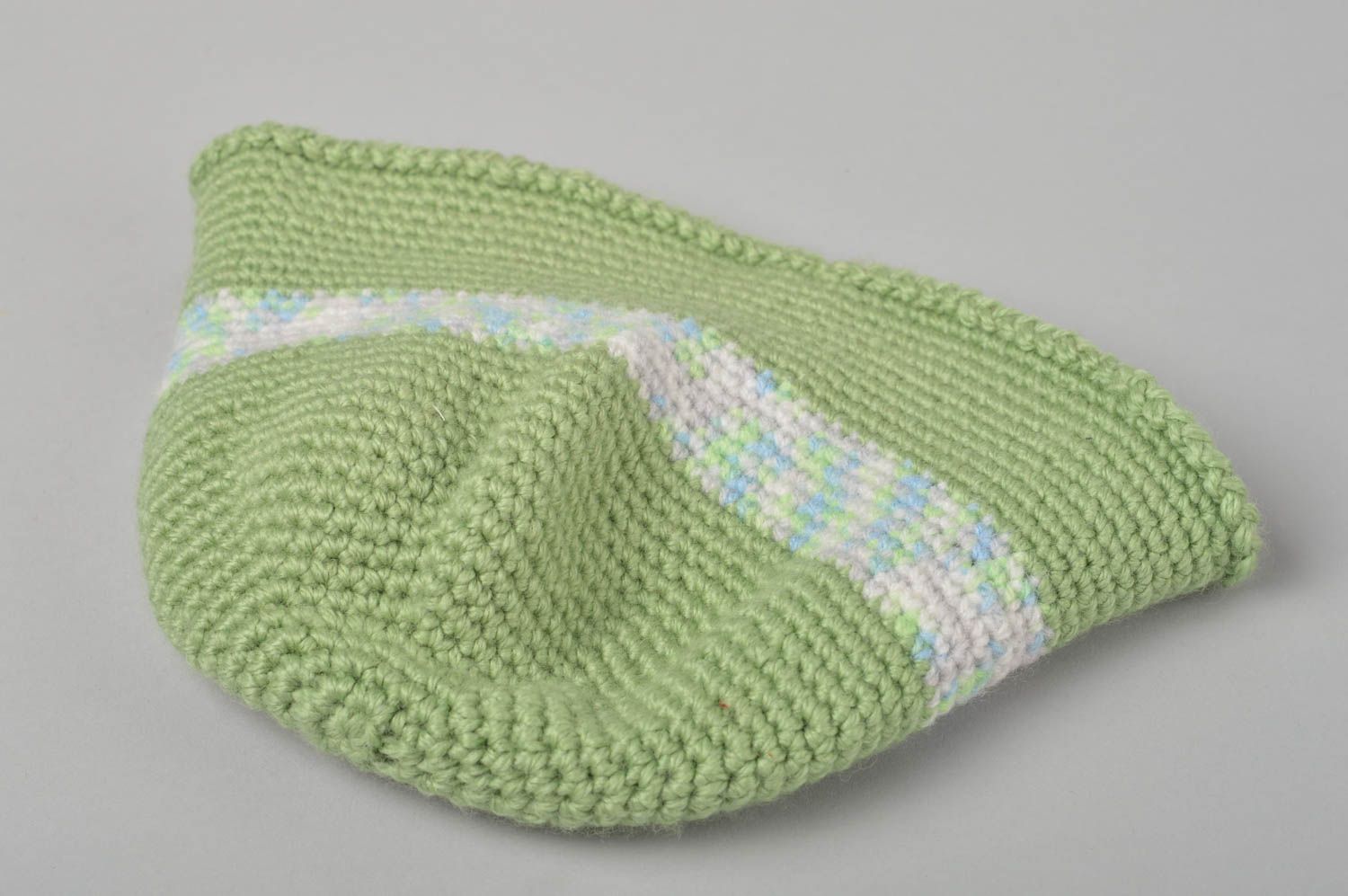 Bonnet tricot fait main Chapeau au crochet vert avec nœud Vêtement enfant photo 2
