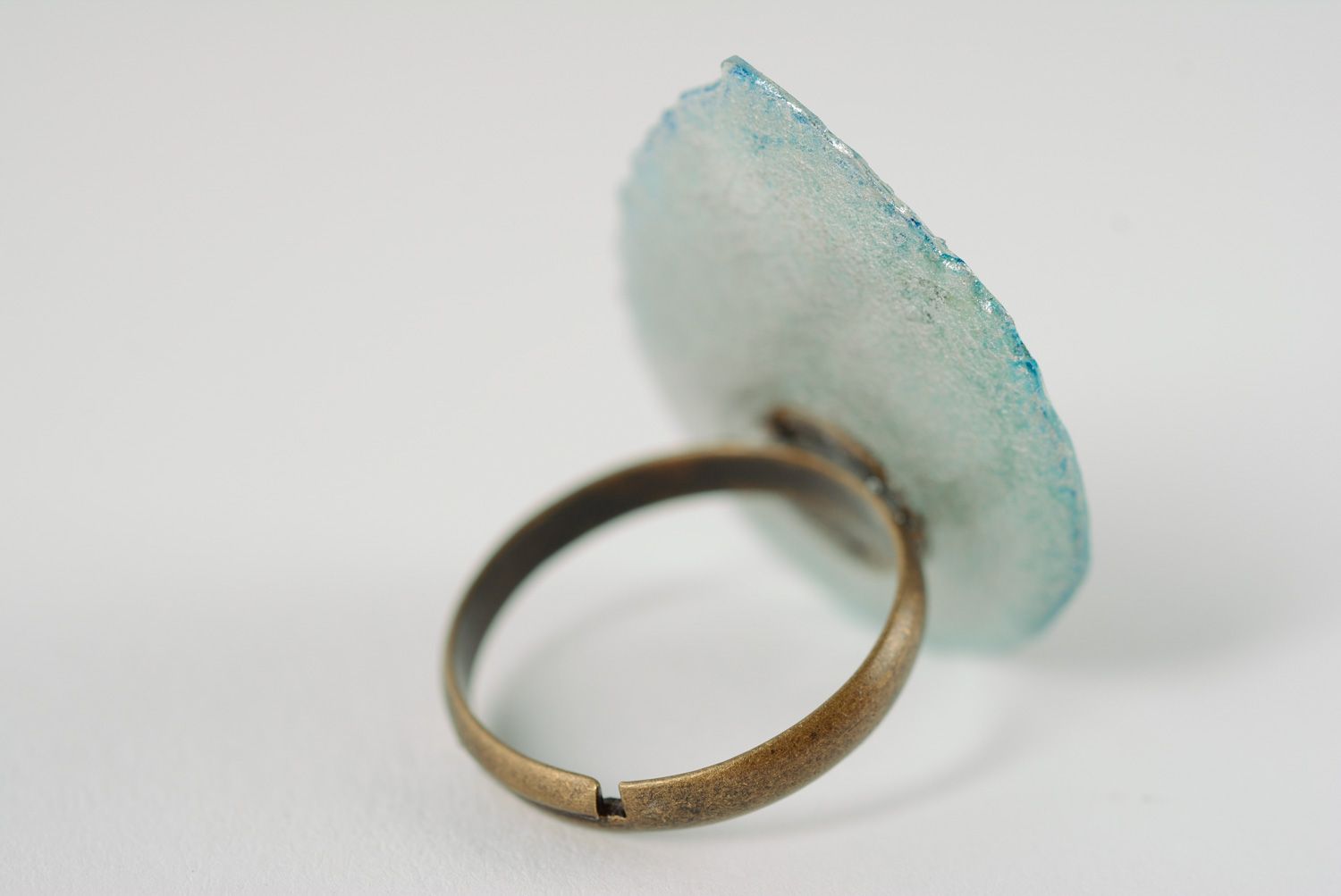 Blue handmade ring with real leave coated with epoxy resin photo 5