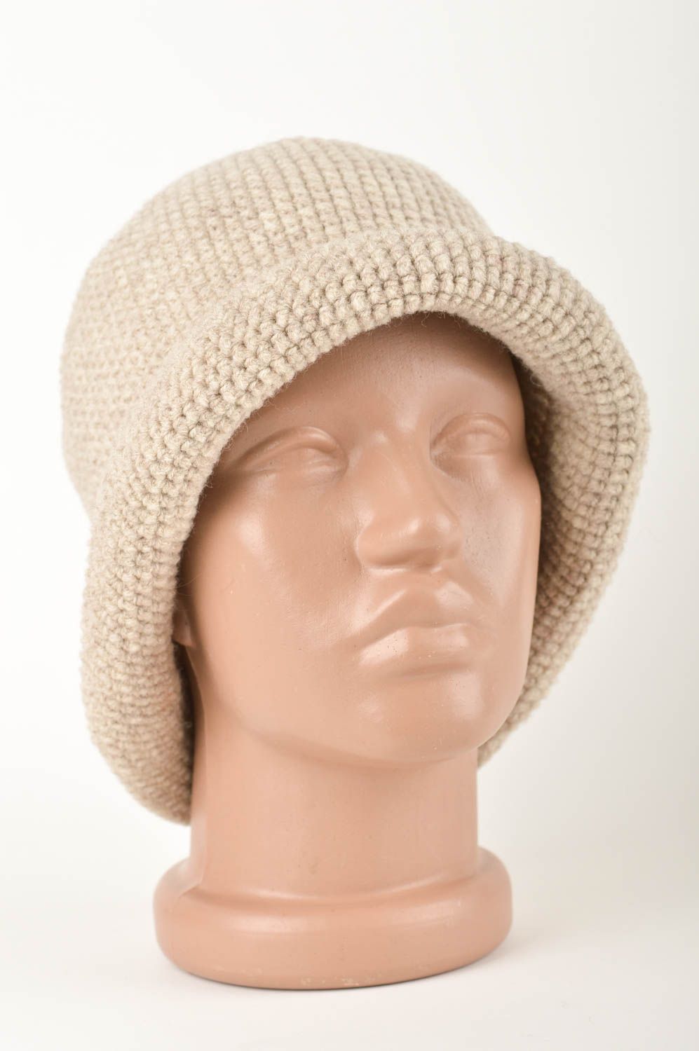Handmade kopfbedeckung Damen Mütze aus Wolle modisches Accessoire beige schön foto 1
