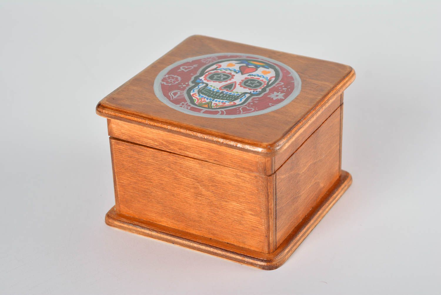 Boîte à bijoux avec peinture de créateur faite main carrée en contreplaqué photo 1
