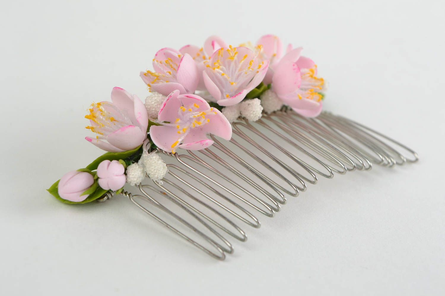 Peineta para el pelo de porcelana fría artesanal con flores de manzano  foto 3