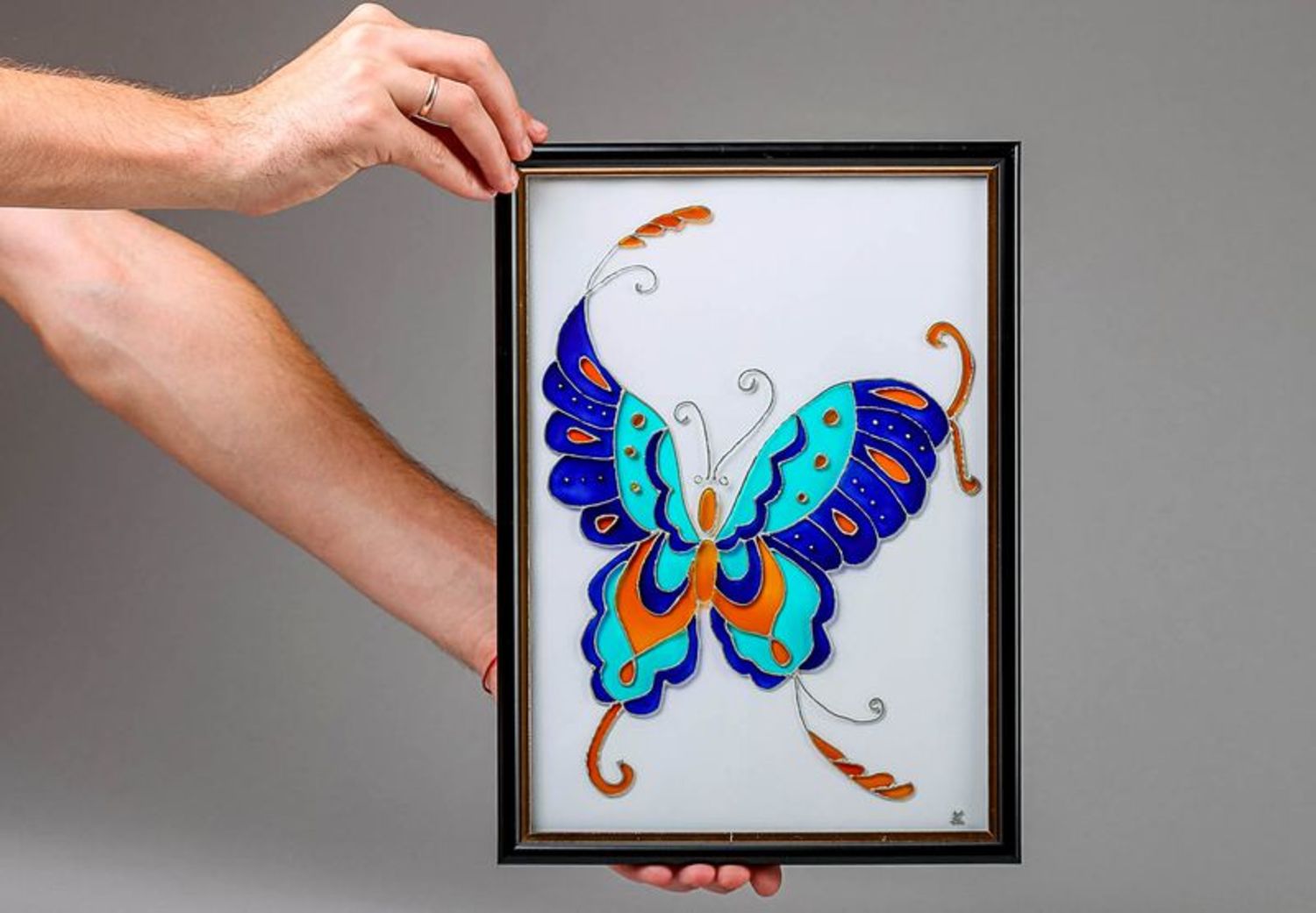 Wandbild in Technik der Glasfensterbemalung Papilio machaon foto 4