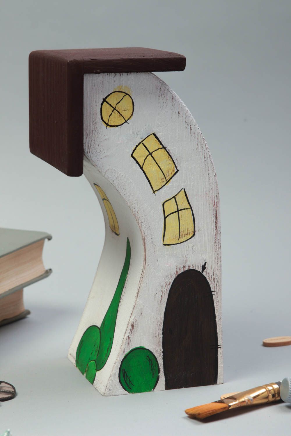 Casita decorativa hecha a mano figura de madera insólita adorno ecológico foto 1