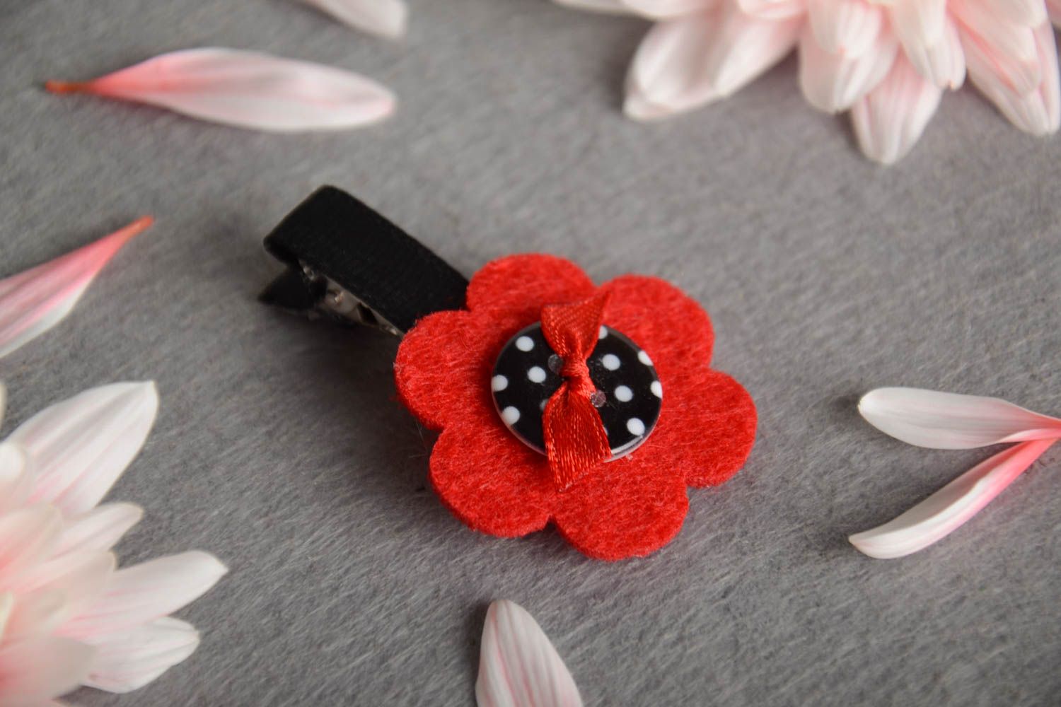 Handmade children's flower barrette made of fleece and rep ribbons red and black photo 1